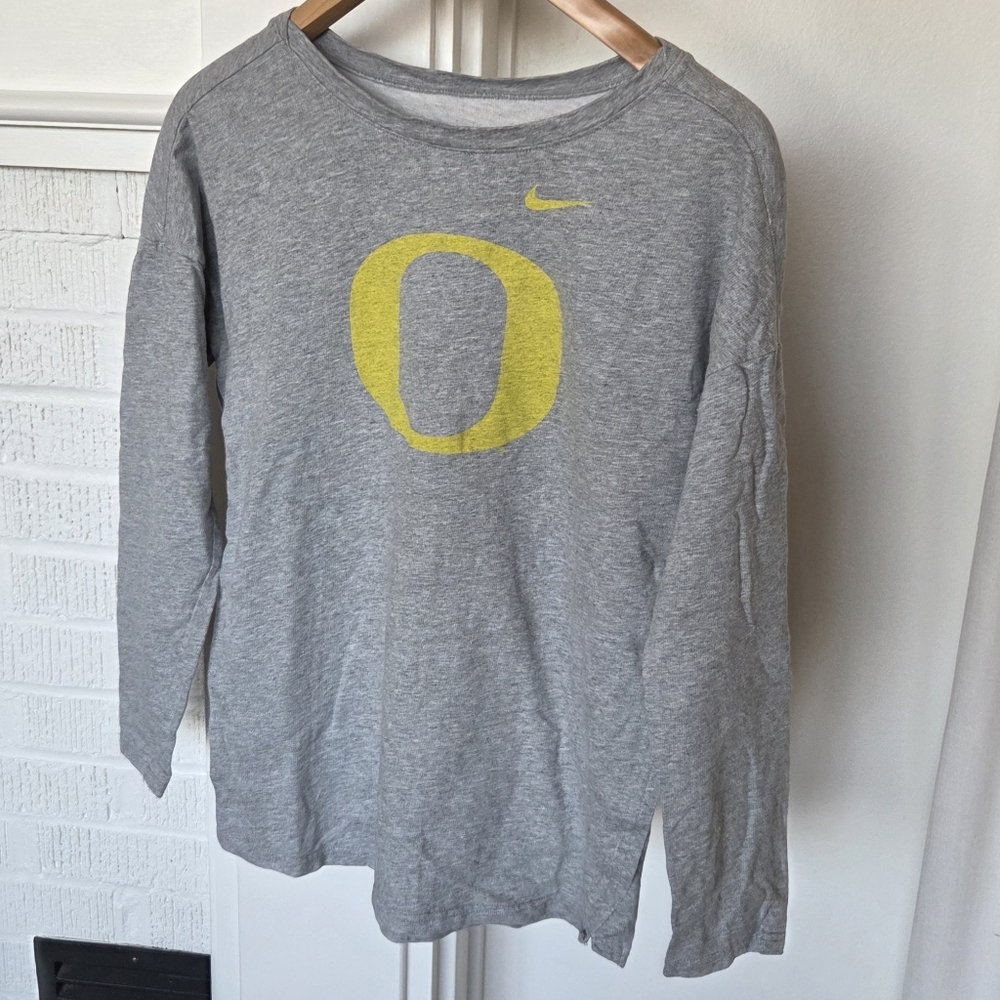 Nike University Of Oregon Ducks Long Sleeve Spirit Tee Shirt Size Medium